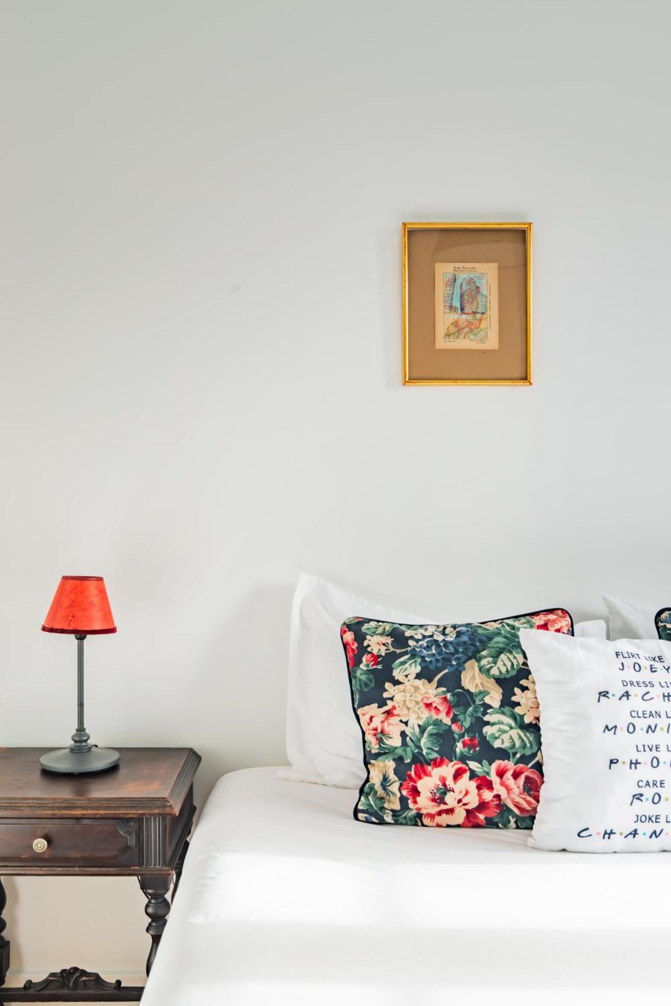 Monica'S Place A Friends' Inspired Apartment リスボン エクステリア 写真